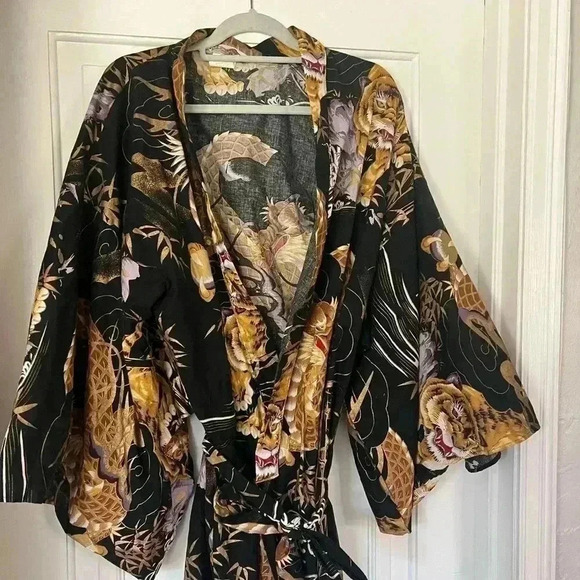 Rare Japanese Kimono - One Size HAPPICOAT Dragon and Tiger Men‘s - Picture 4 of 11